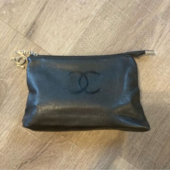 Source Unknown Handbags - CC Lined Make Up Bag EUC